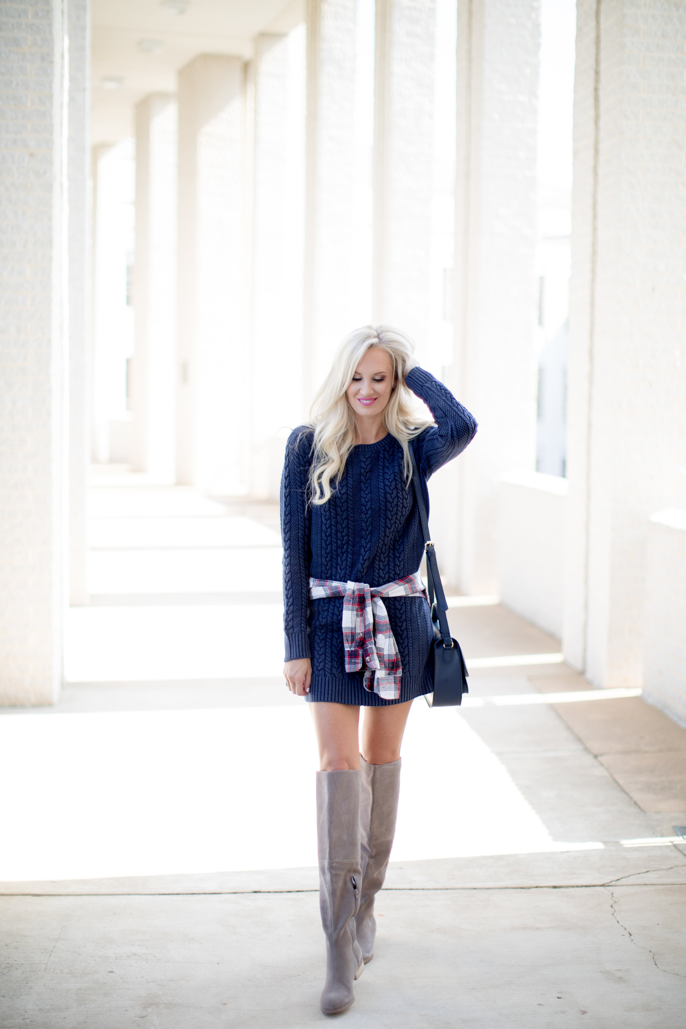 Navy blue sweater outlet boots